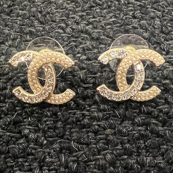 CHANEL Gold and Silver CC Earrings - Picture 2 of 11